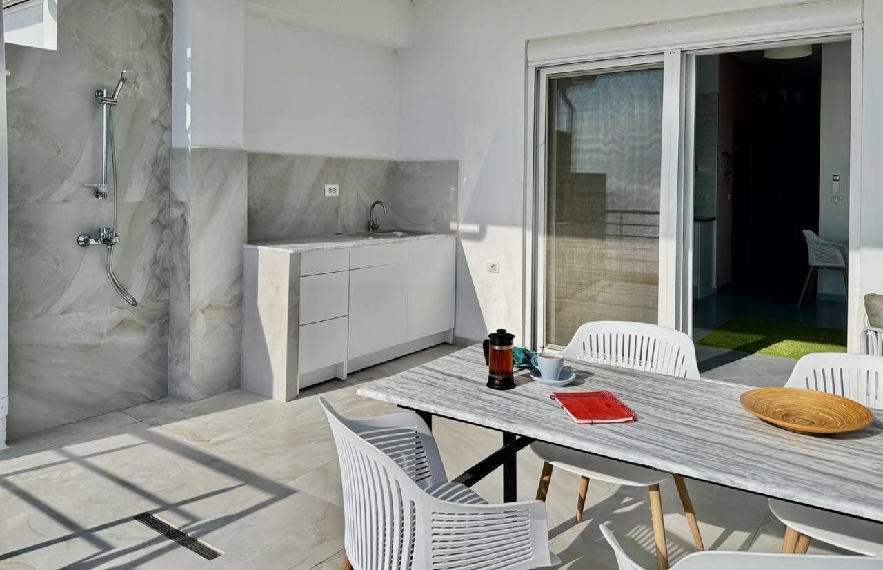 شقة Viola Sea View Penthouse ساراندا المظهر الخارجي الصورة